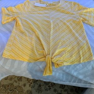 Gorgeous top for sale NWT